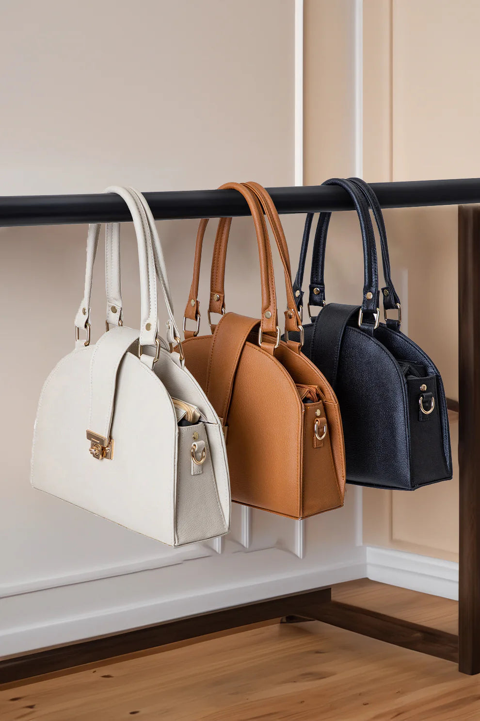 D-BOX HANDBAG - BLACK