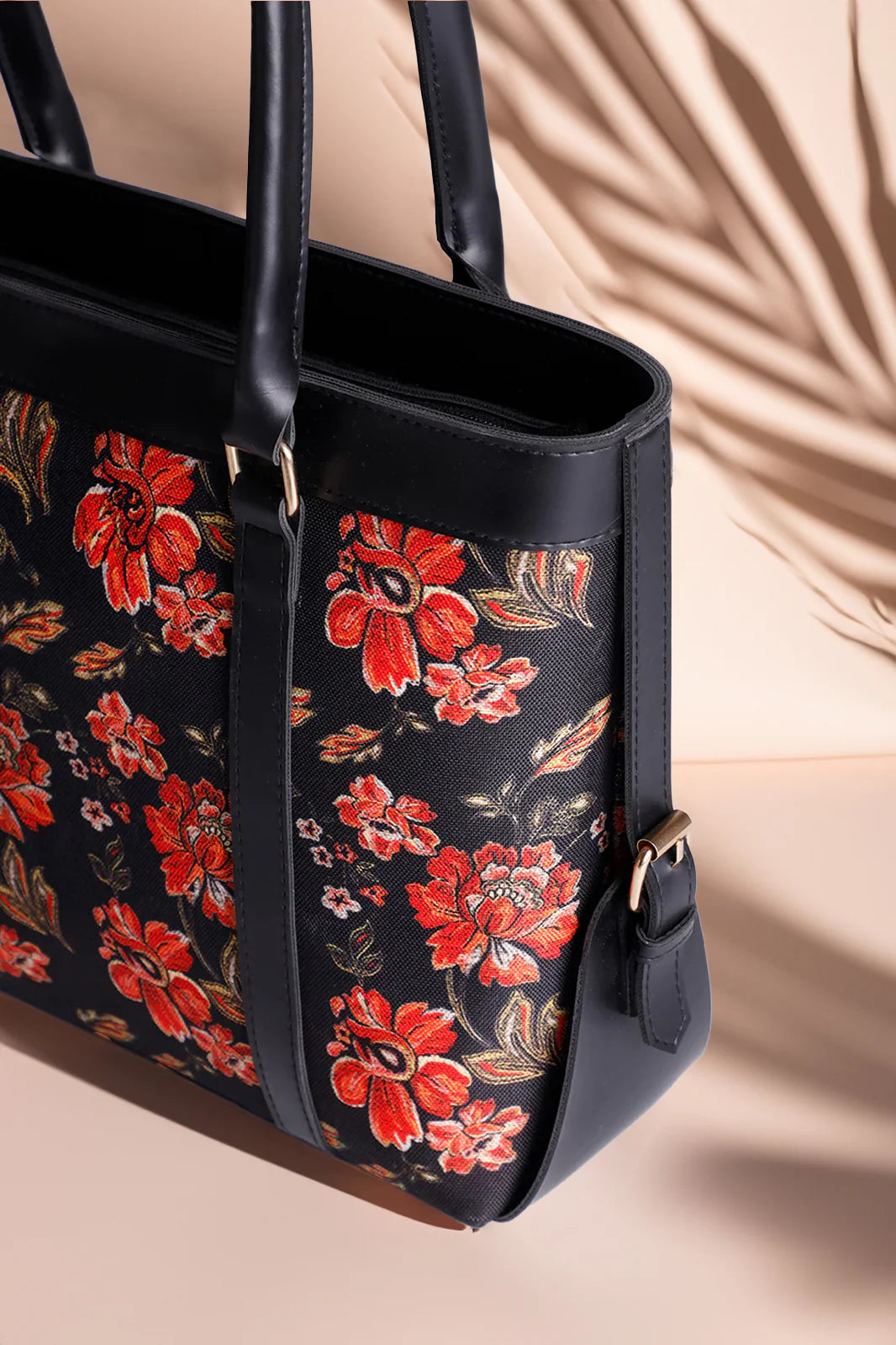 BLACK FLOWER - STRAP CANVAS BAG