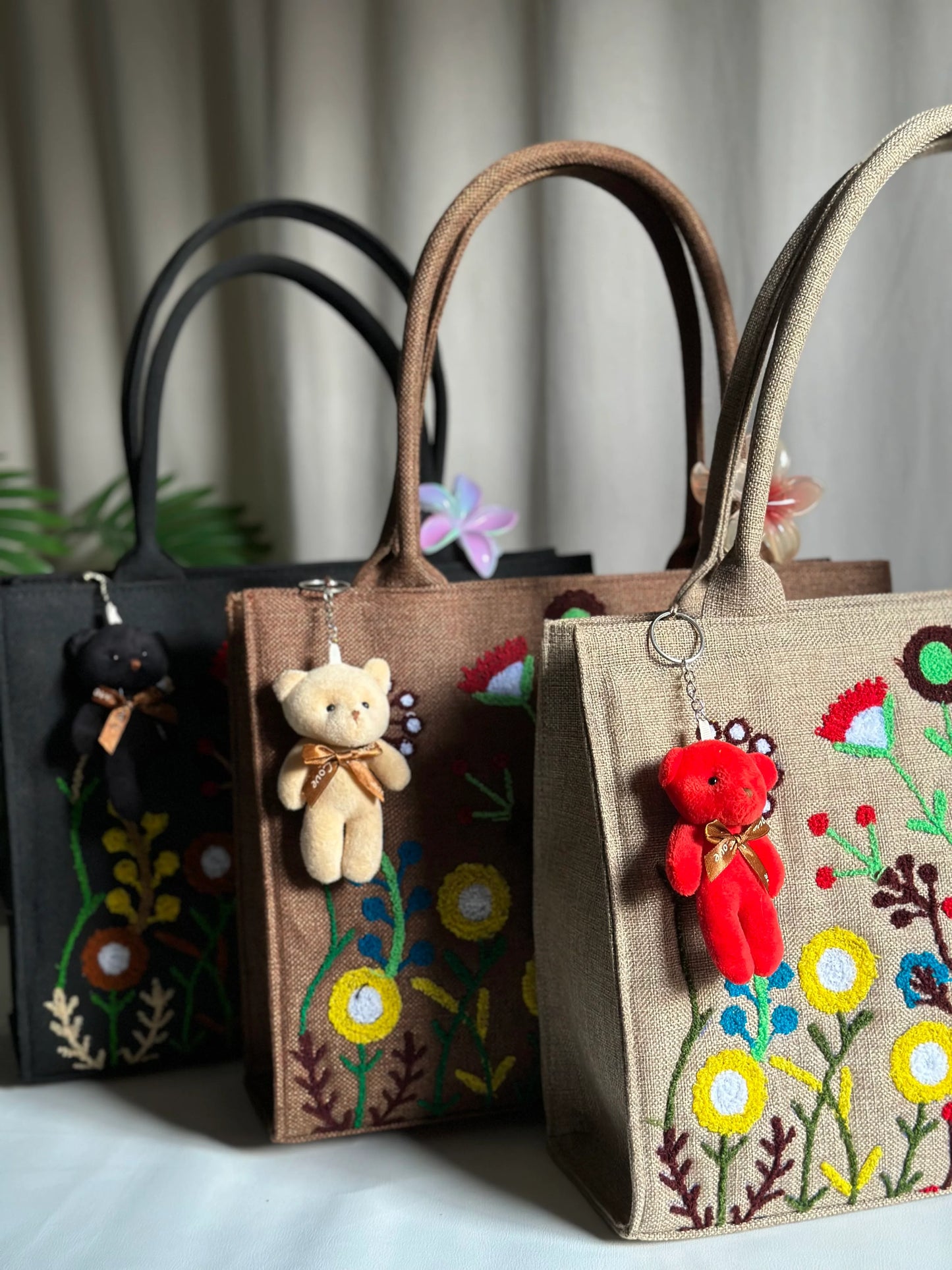 JUTE FLORA EMBROIDERED - BLACK TOTE BAG