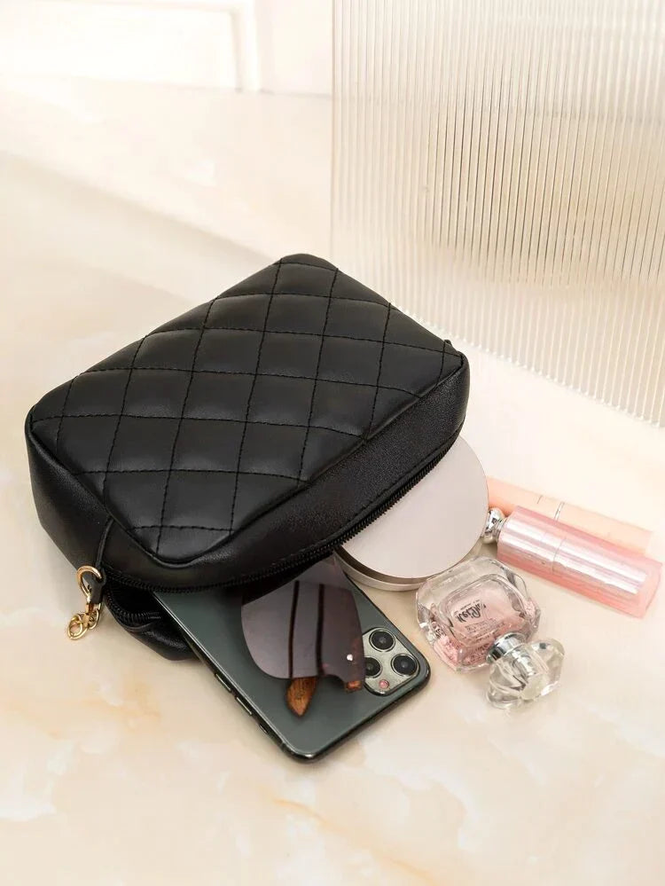 URBAN CHIC CROSSBODY BAGS