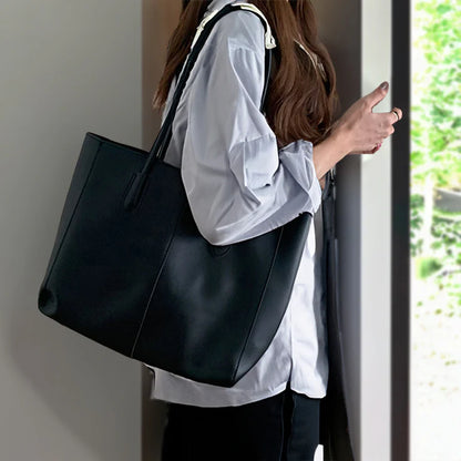 CBU LEATHER TOTE + POUCH - BLACK