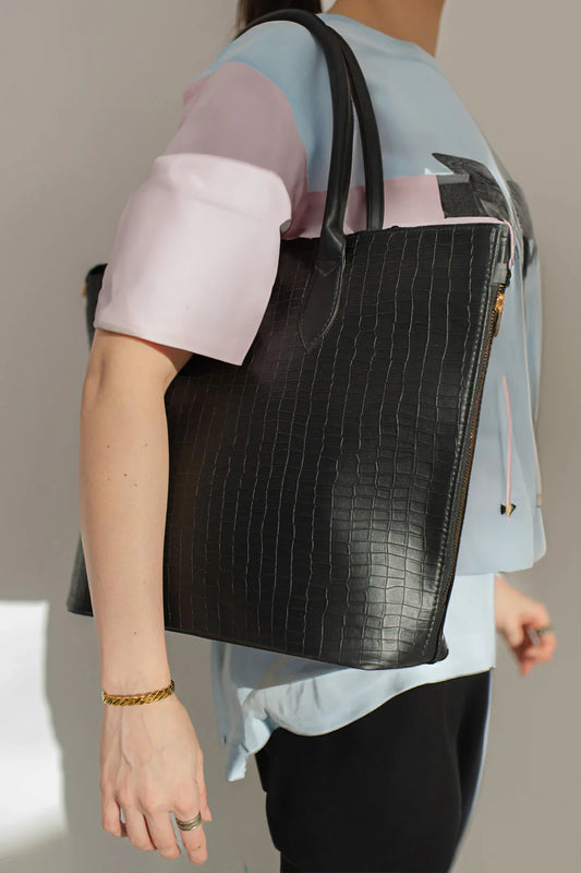 SWIFT ZIP LEATHER TOTE - BLACK