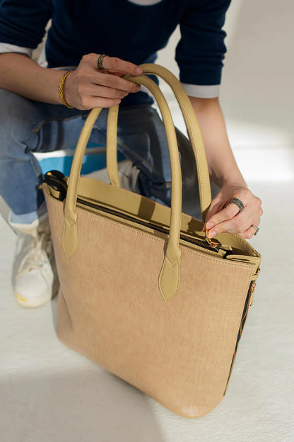 SWIFT ZIP LEATHER TOTE - BEIGE