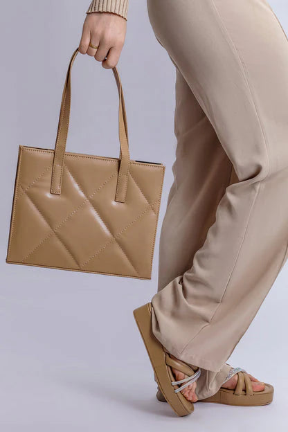 VELORA QUILT TOTE - BEIGE