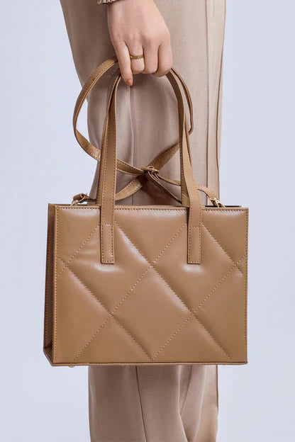 VELORA QUILT TOTE - BEIGE