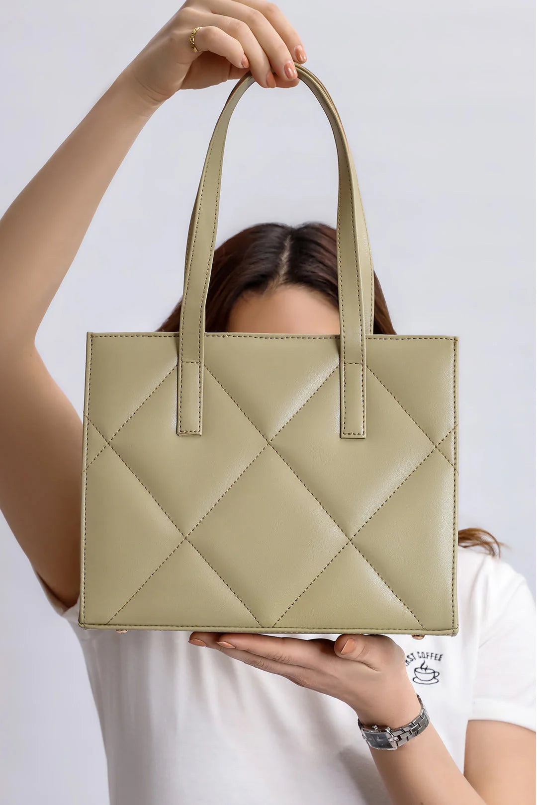 VELORA QUILT TOTE - OLIVE GREEN