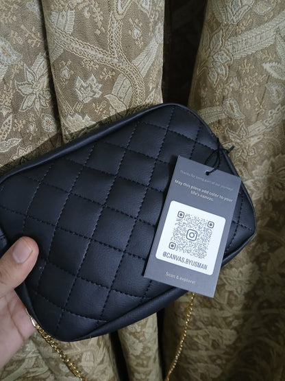 URBAN CHIC CROSSBODY - BLACK