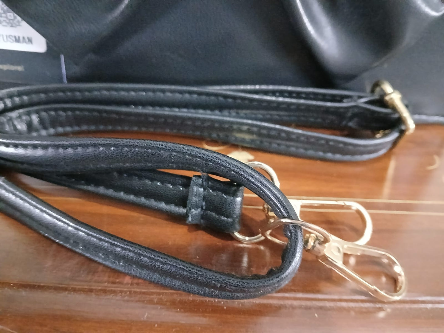 GLOSS BOW HANDBAG - BLACK