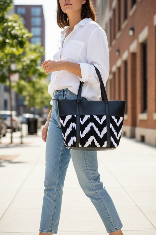 ZIG ZAG LEATHER TOTE - BLACK